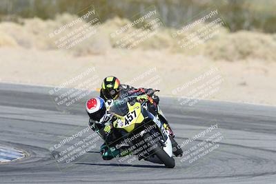 media/Dec-07-2025-CVMA (Sun) [[3e7d2de5dc]]/Race 9-Formula UL Shootout/